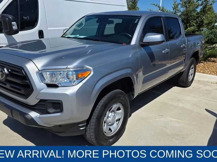 2019 Toyota Tacoma SR V6 photo 1