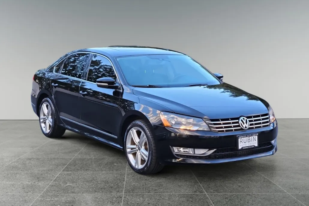 2014 Volkswagen Passat TDI SE photo 1
