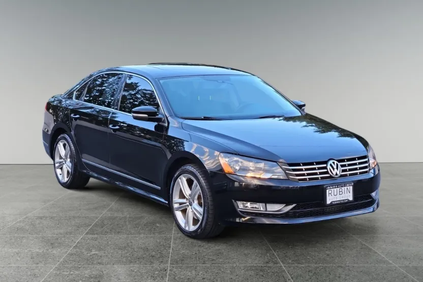 2014 Volkswagen Passat TDI SE photo 1