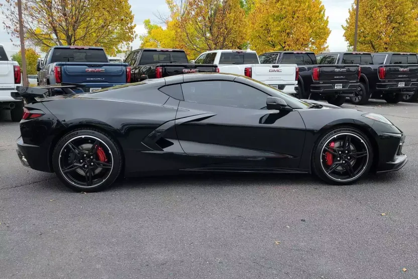 2022 Chevrolet Corvette Stingray 2LT photo 1