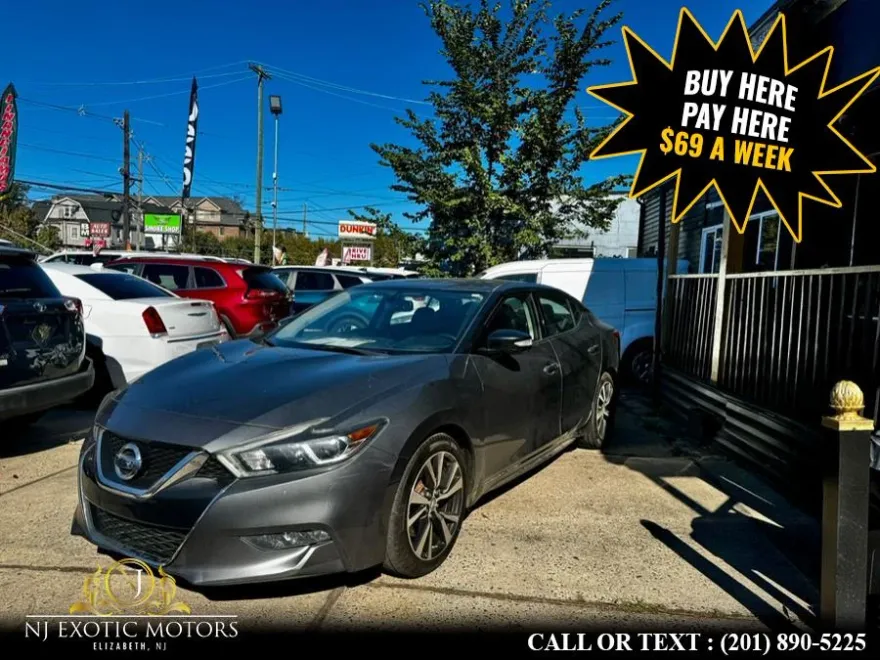 2018 Nissan Maxima SV photo 1