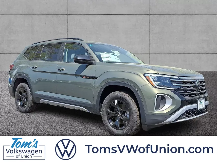 2025 Volkswagen Atlas Peak Edition SE photo 1