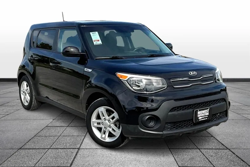 2017 Kia Soul Base photo 1