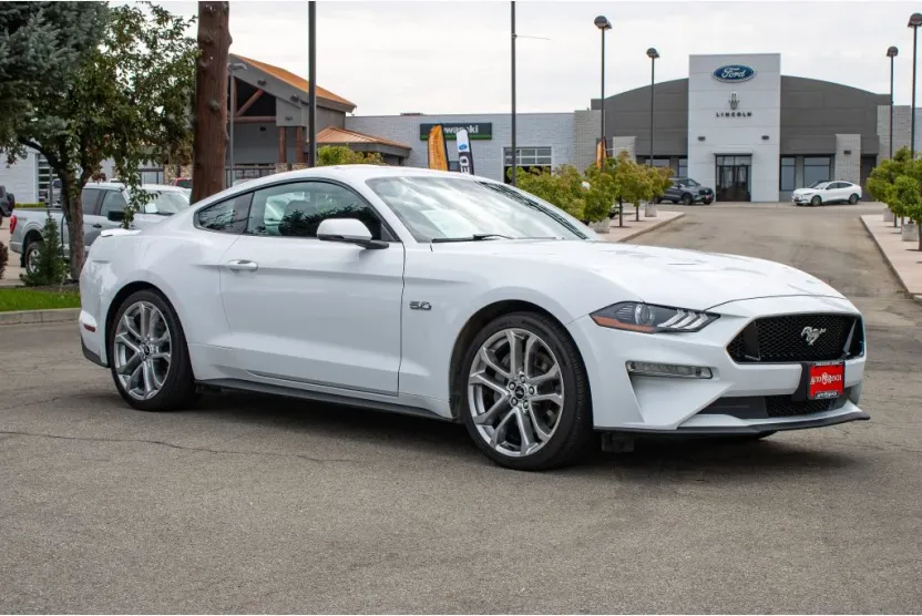 2021 Ford Mustang GT Premium photo 1