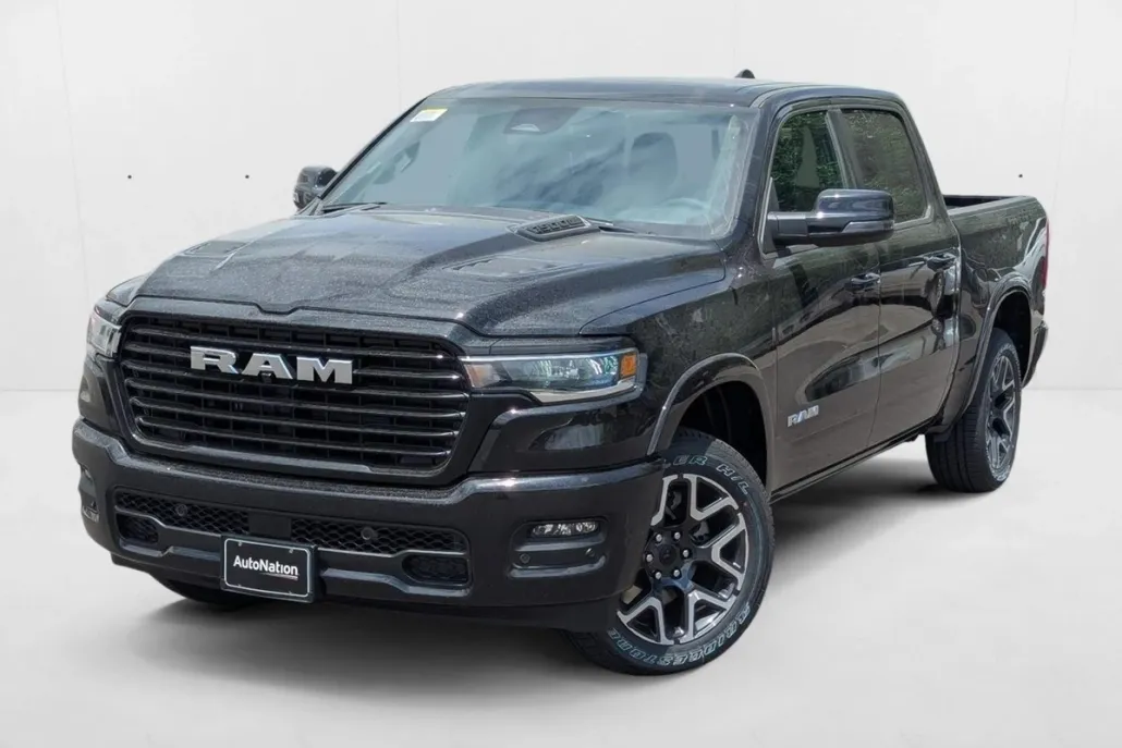 2025 Ram 1500 Laramie photo 1