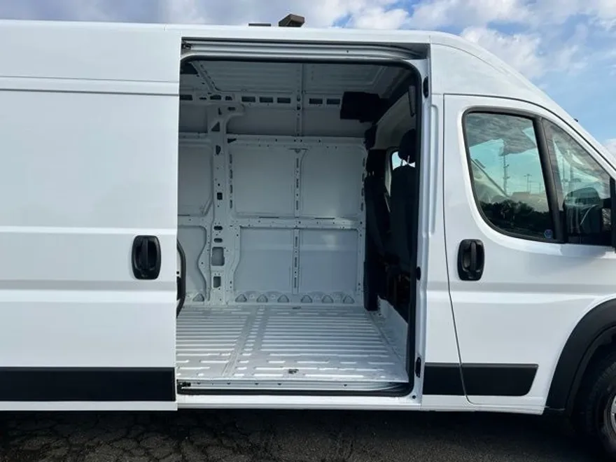 2025 Ram ProMaster 3500 Cargo Van photo 1