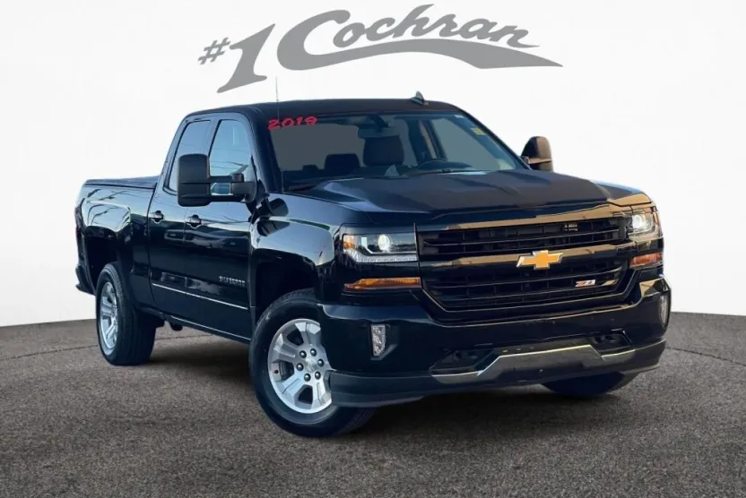 2019 Chevrolet Silverado 1500 LT photo 1