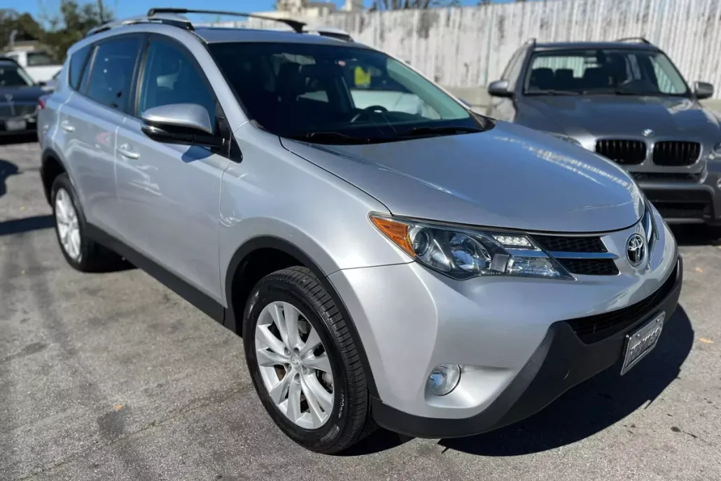 2013 Toyota RAV4 Limited Sport photo 1