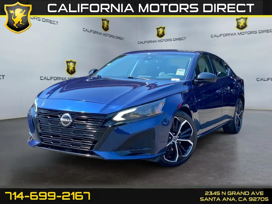 2023 Nissan Altima 2.5 SR photo 1