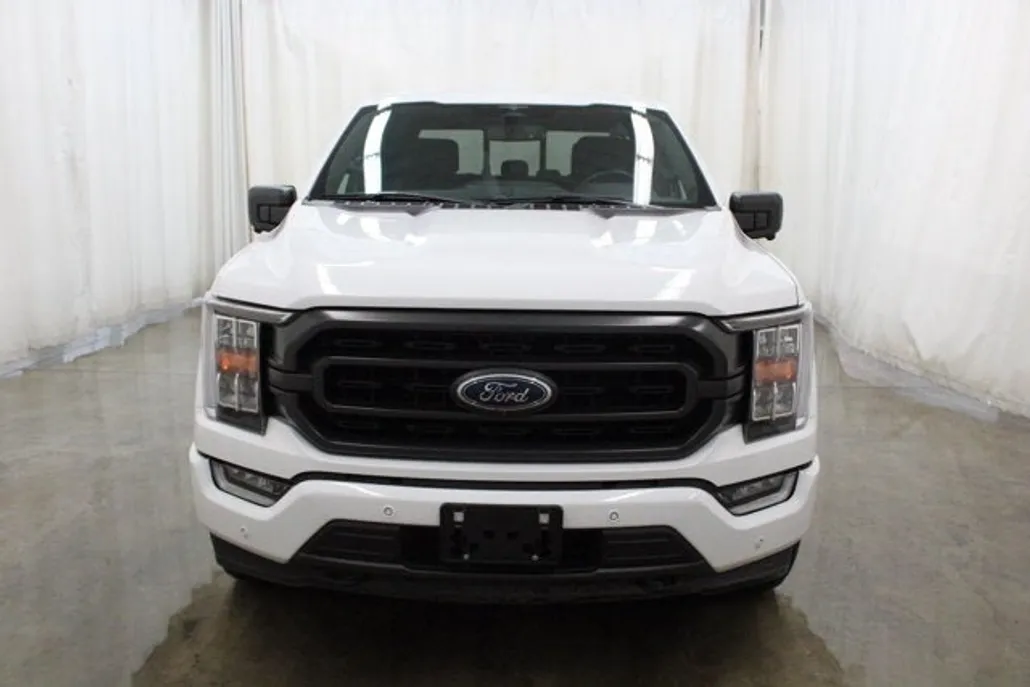 2023 Ford F-150 XLT photo 1