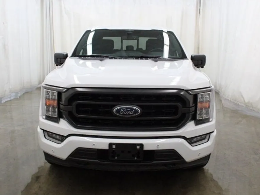 2023 Ford F-150 XLT photo 1