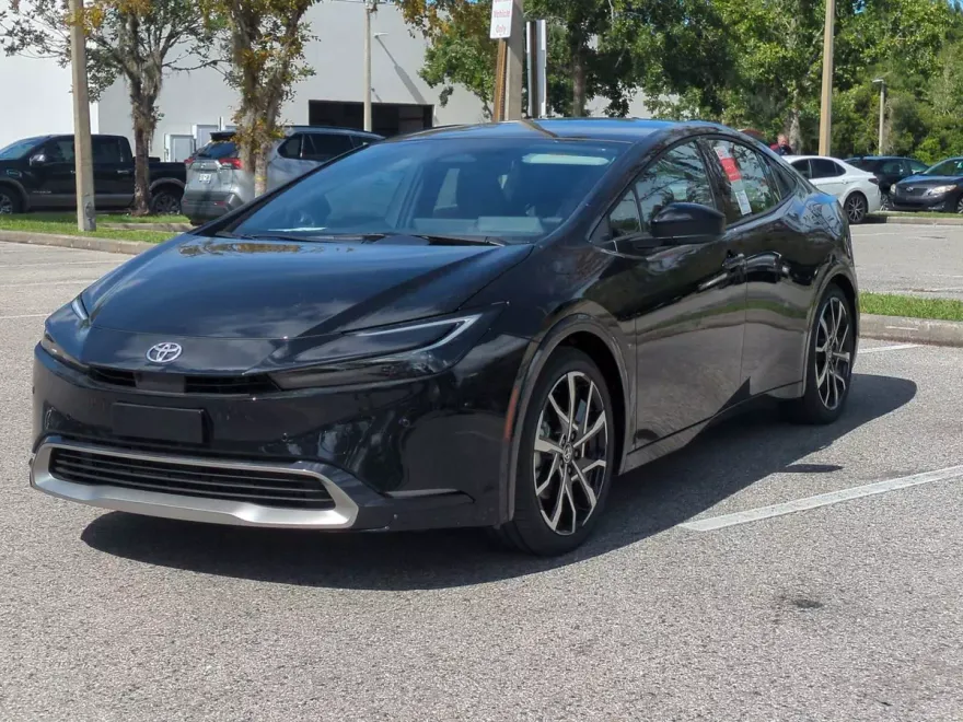 2026 Toyota Prius Plug-in Hybrid XSE Premium photo 1