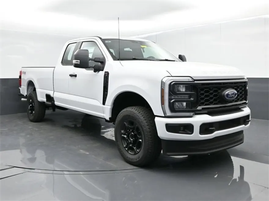 2025 Ford F-350 XL photo 1