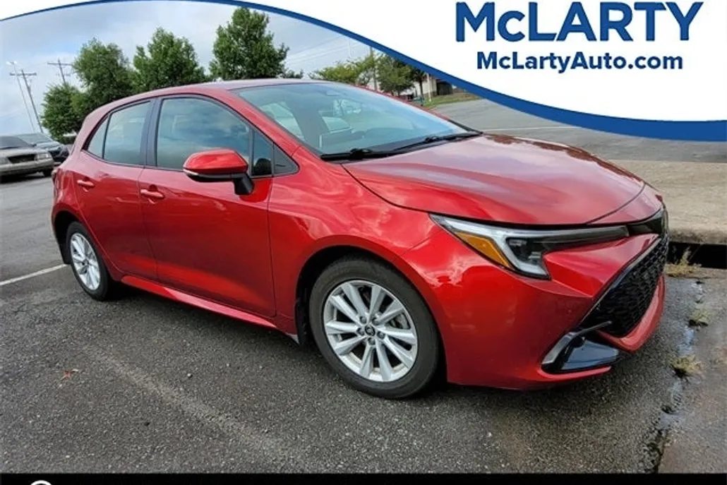 2023 Toyota Corolla SE photo 1