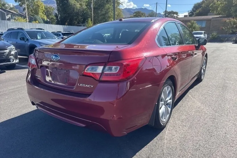 2015 Subaru Legacy 2.5i Premium photo 1