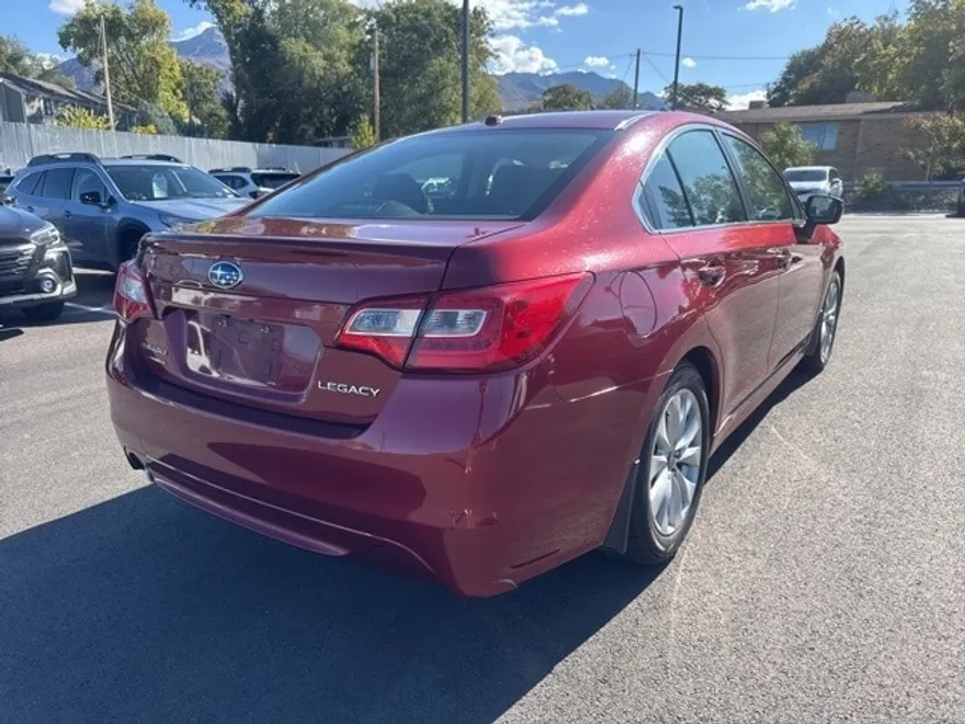 2015 Subaru Legacy 2.5i Premium photo 1