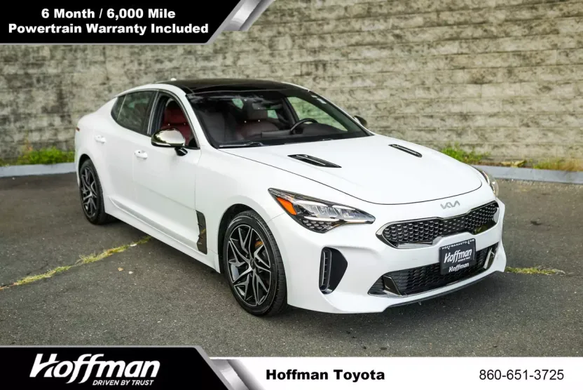 2022 Kia Stinger GT-Line photo 1