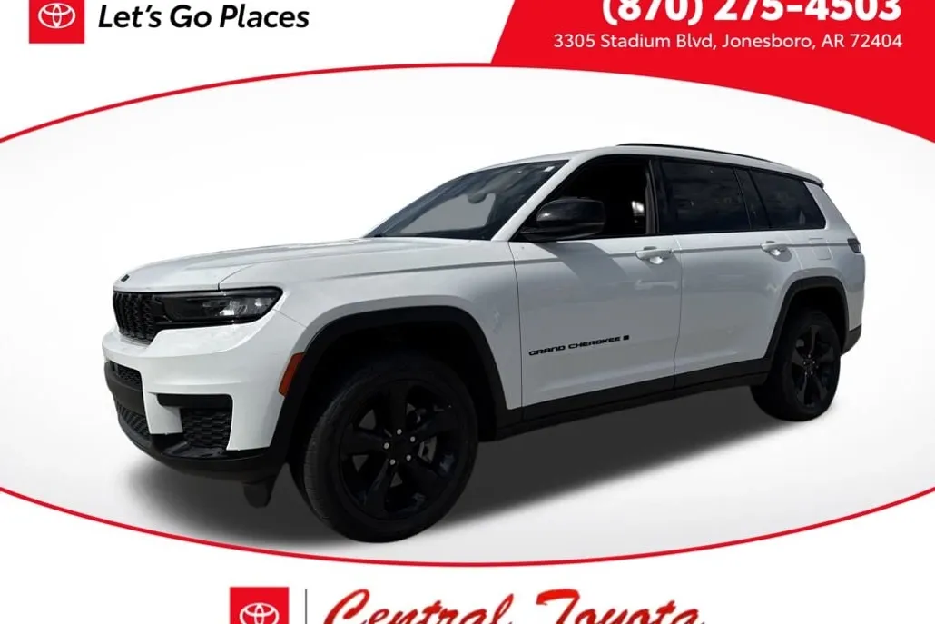 2023 Jeep Grand Cherokee Laredo photo 1