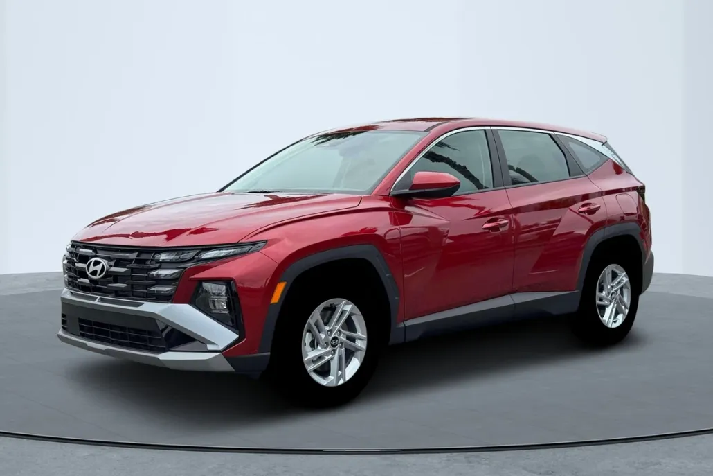 2026 Hyundai Tucson SE photo 1