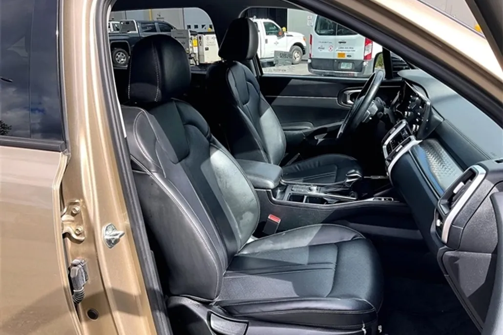 2021 Kia Sorento S photo 1