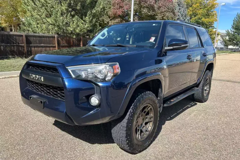 2016 Toyota 4Runner SR5 Premium photo 1