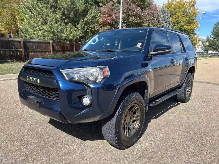 2016 Toyota 4Runner SR5 Premium photo 1