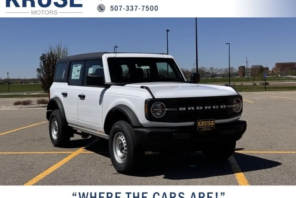 2025 Ford Bronco Base photo 1