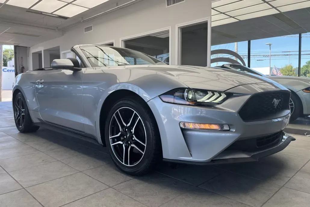 2021 Ford Mustang EcoBoost Premium Convertible photo 1