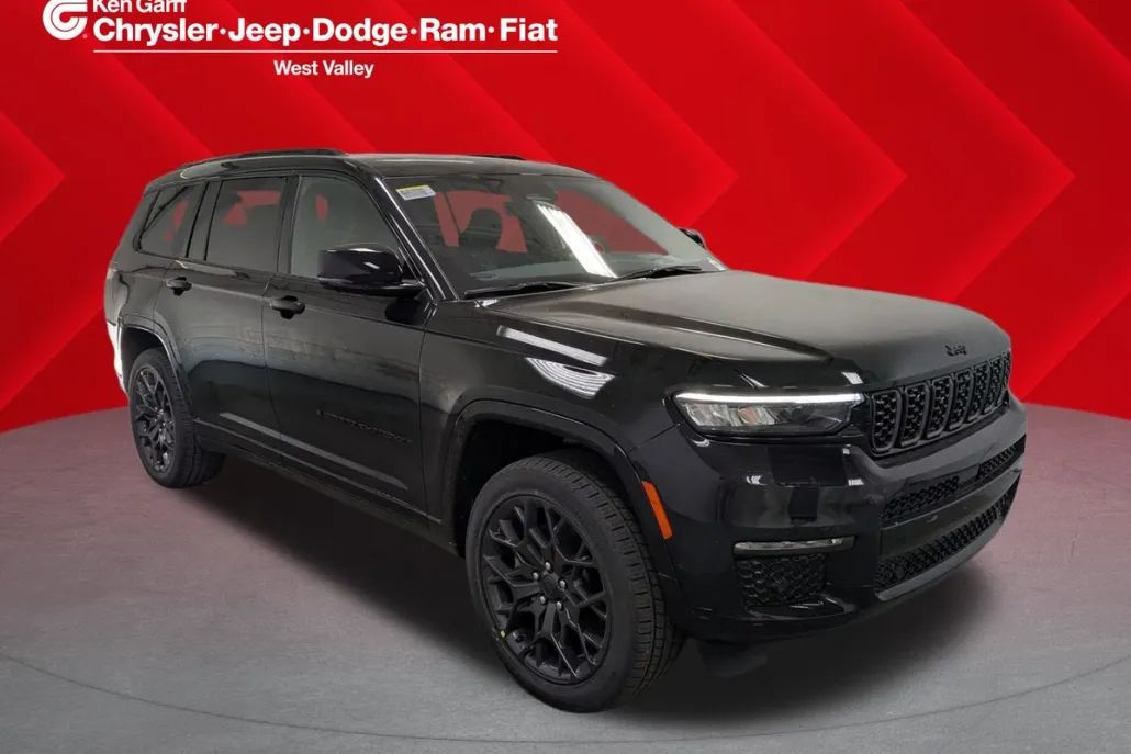 2025 Jeep Grand Cherokee L Summit photo 1