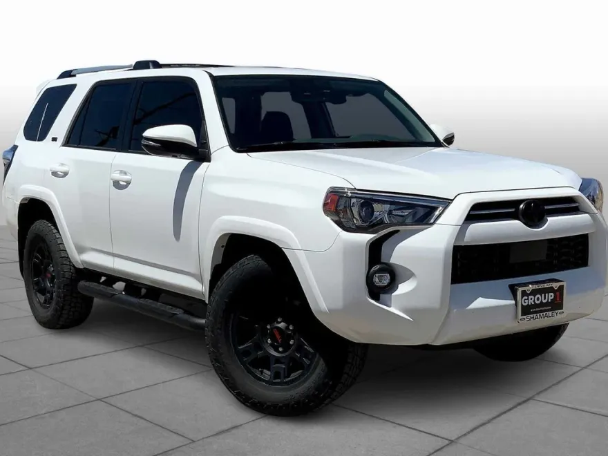 2023 Toyota 4Runner SR5 Premium photo 1