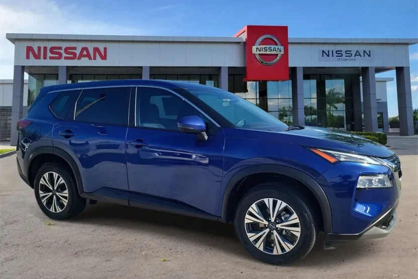2023 Nissan Rogue SV photo 1