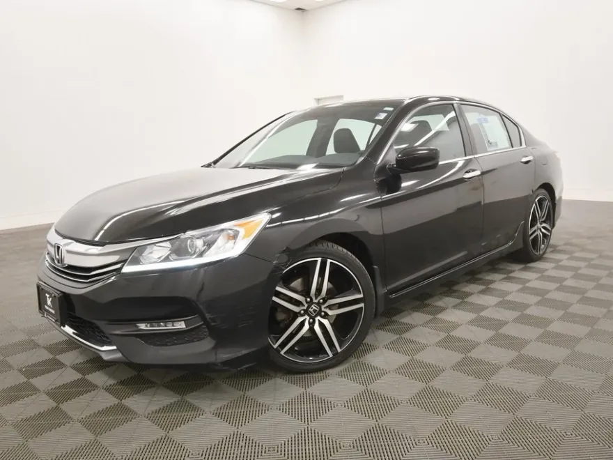 2017 Honda Accord Sport photo 1