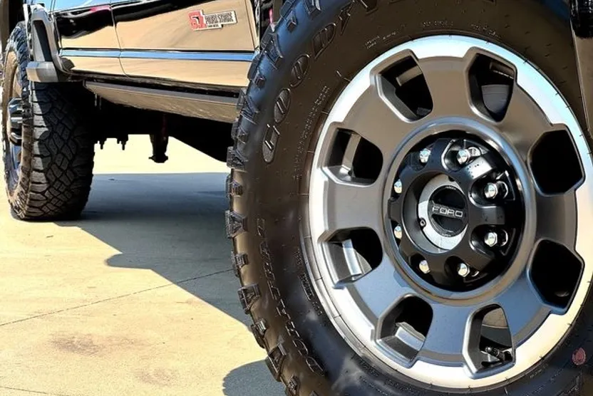 2023 Ford F-250 Lariat photo 1