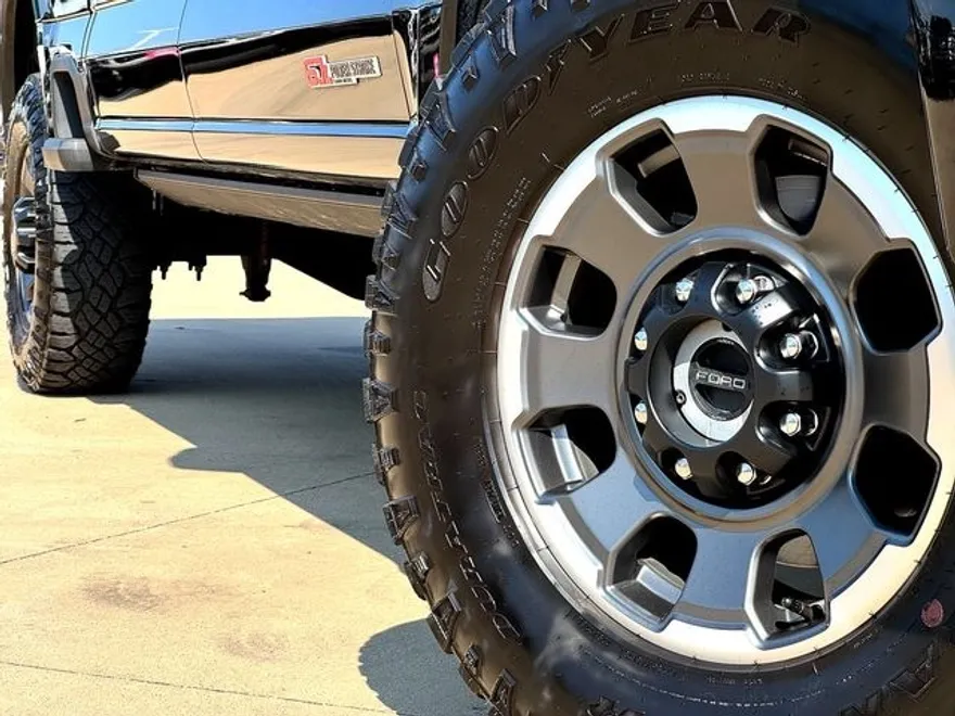2023 Ford F-250 Lariat photo 1