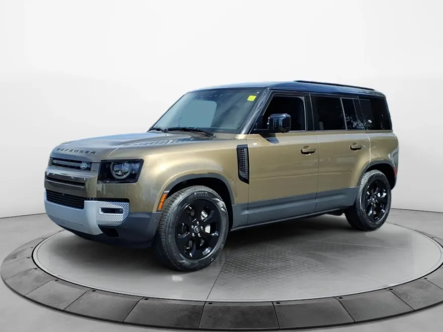 2024 Land Rover Defender 110 S photo 1