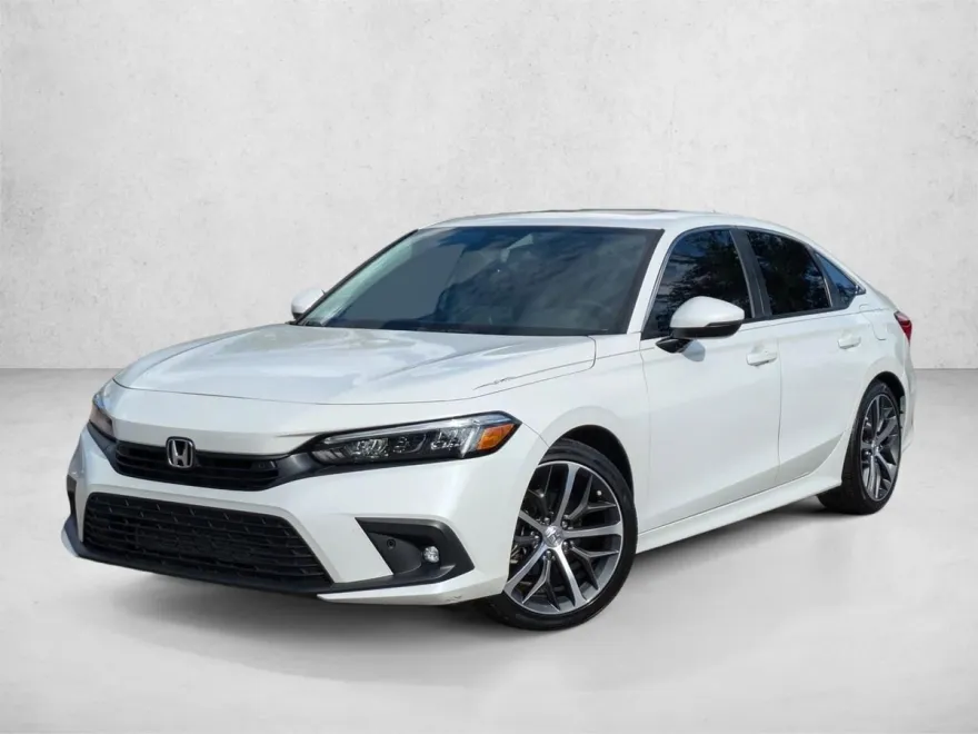 2023 Honda Civic Touring photo 1