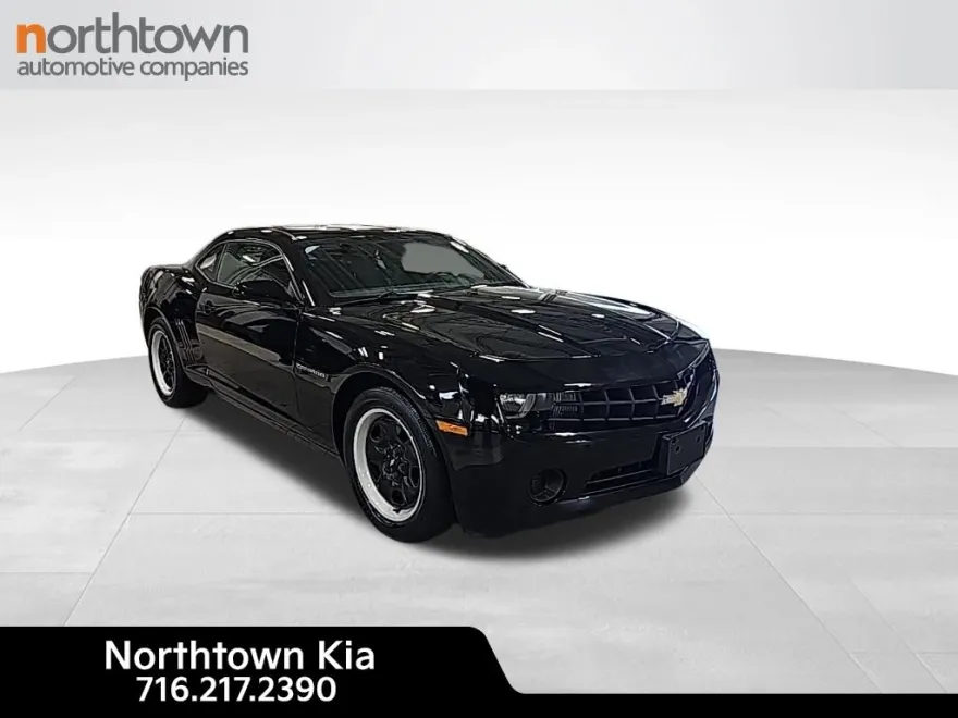2011 Chevrolet Camaro LS photo 1