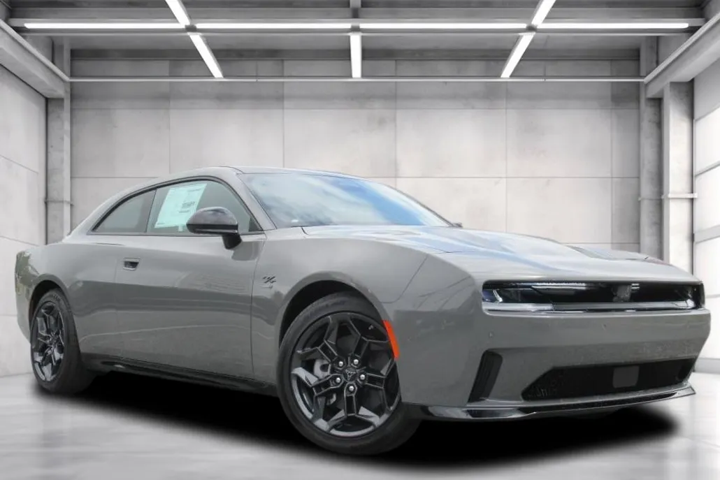 2025 Dodge Charger R/T photo 1