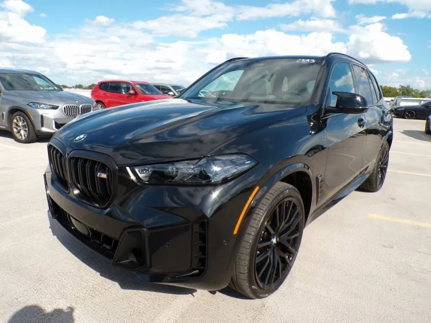2025 Bmw X5 M60i photo 1