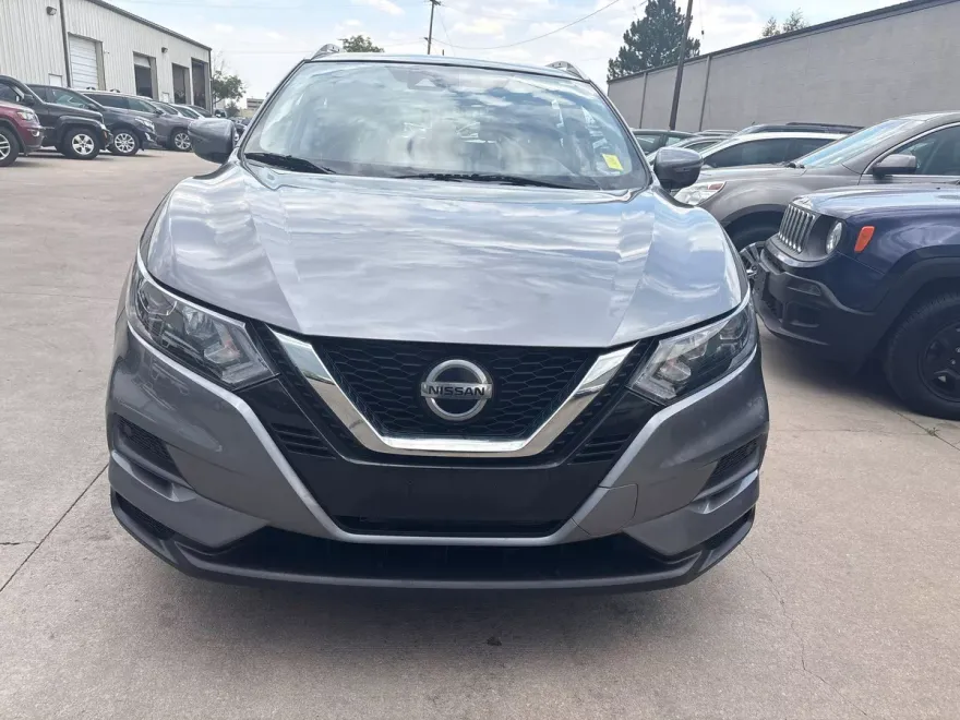 2020 Nissan Rogue Sport SV photo 1