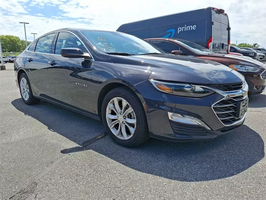 2023 Chevrolet Malibu 1LT photo 1