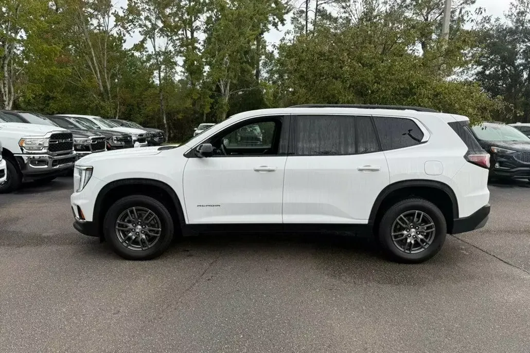 2025 Gmc Acadia Elevation photo 1