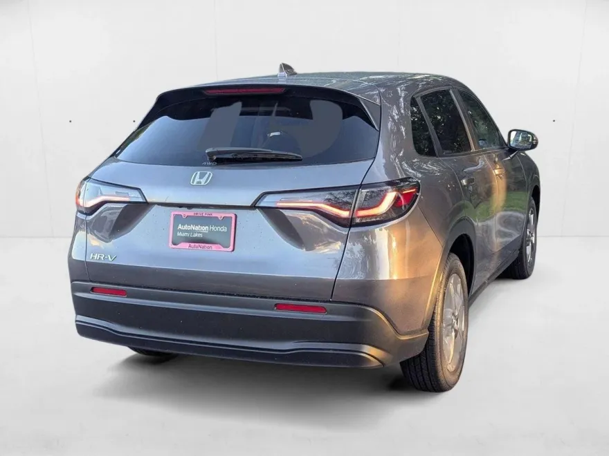 2026 Honda HR-V LX photo 1