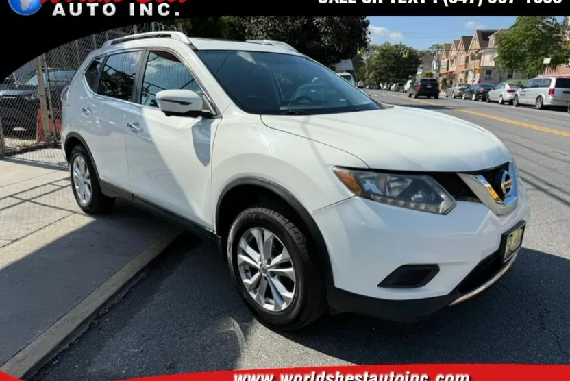 2016 Nissan Rogue SV photo 1