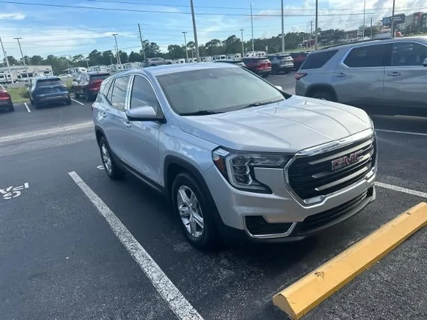 2022 Gmc Terrain SLE photo 1