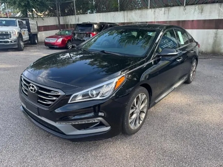 2017 Hyundai Sonata Sport Limited 2.0T photo 1