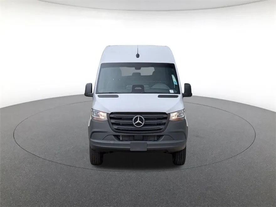 2026 Mercedes Benz Sprinter 2500 photo 1