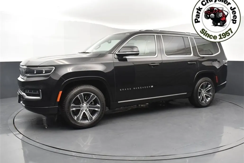 2024 Jeep Grand Wagoneer photo 1