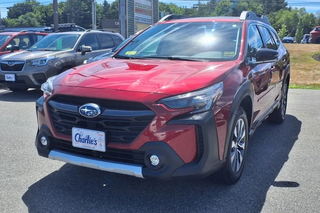 2023 Subaru Outback Limited photo 1