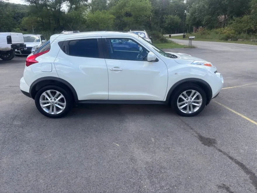 2012 Nissan Juke S photo 1
